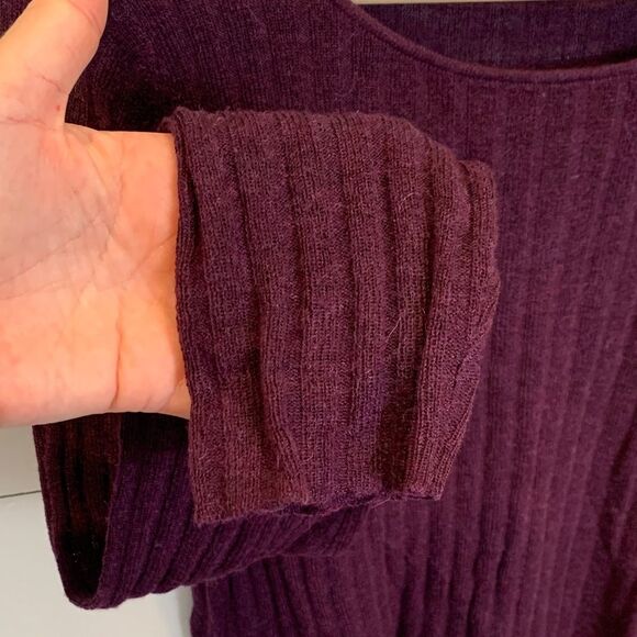 Eileen Fisher alpaca/wool blend eggplant purple lightweight sweater size small - Picture 5 of 8